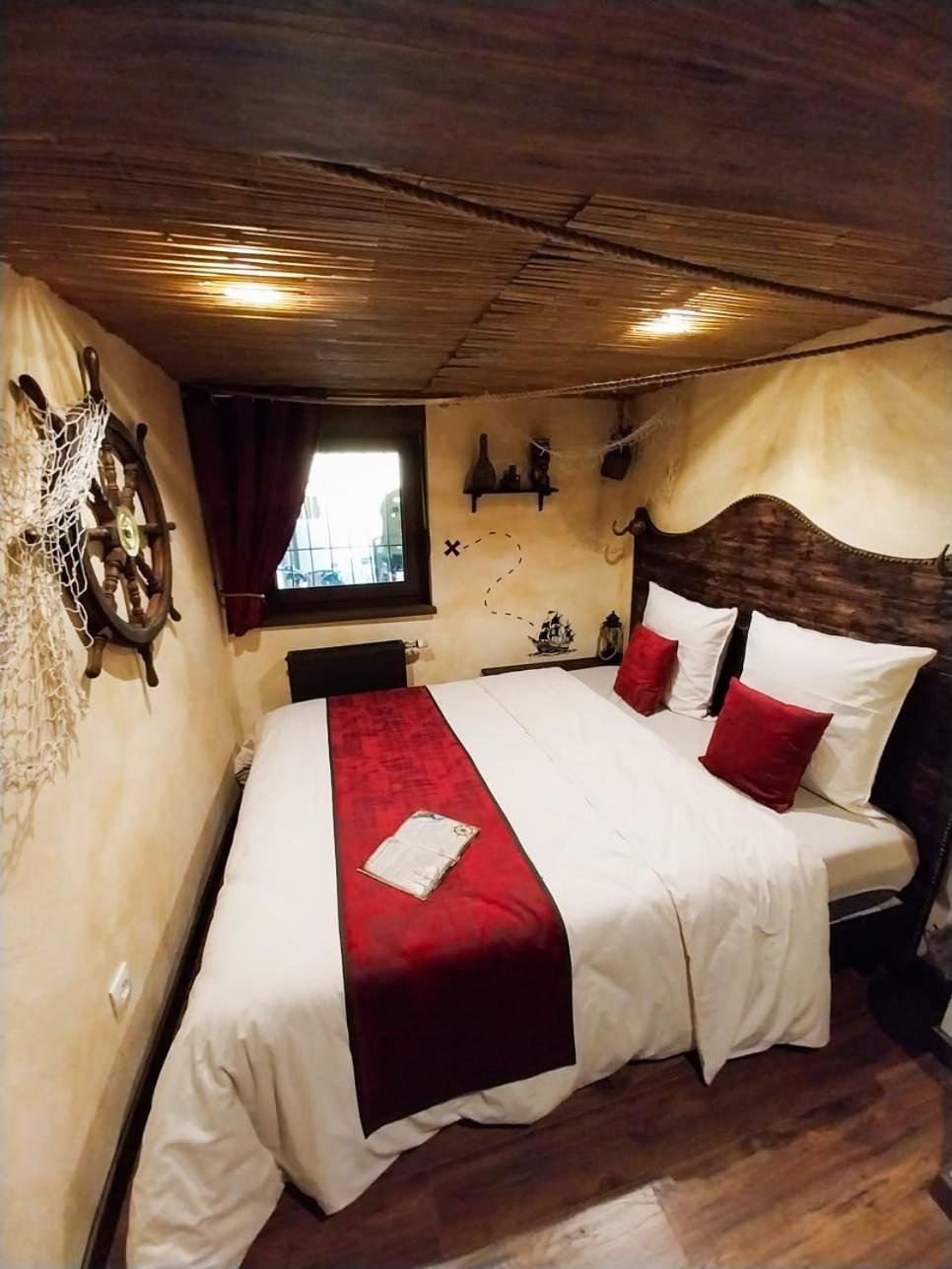 Le Repaire Des Pirates Logement Magique Sainte-Croix-en-Plaine المظهر الخارجي الصورة