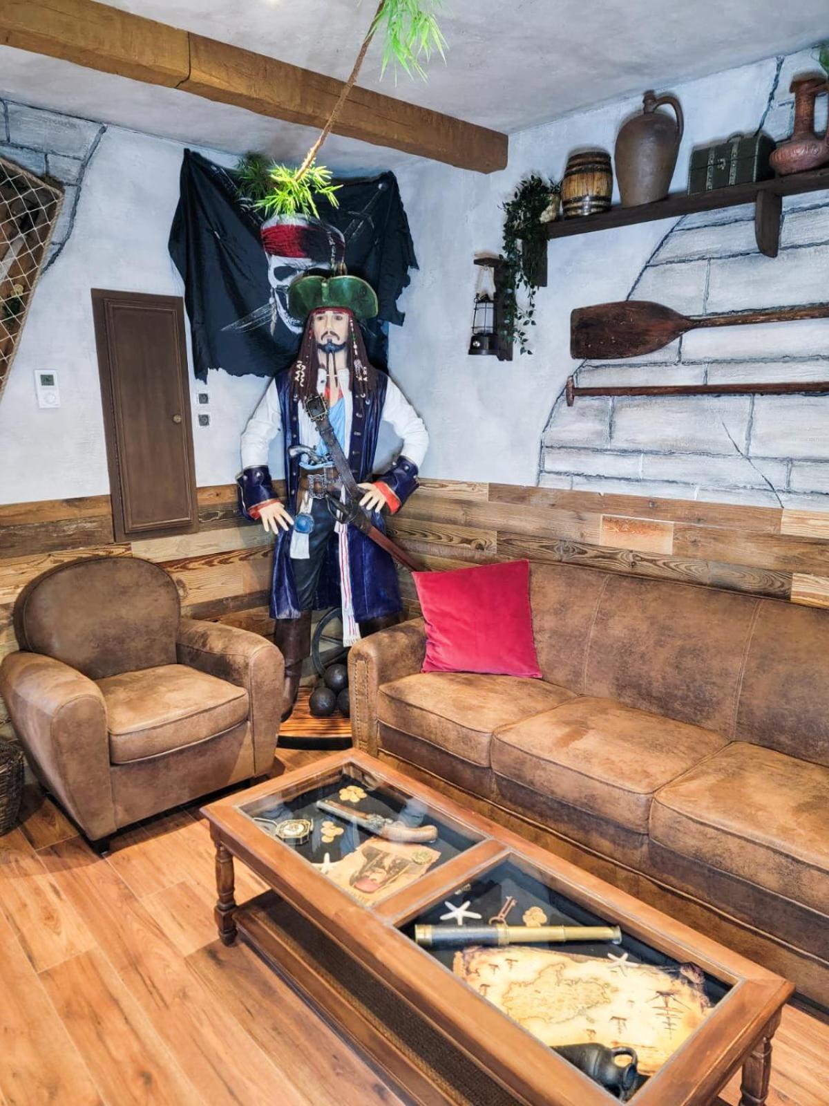 Le Repaire Des Pirates Logement Magique Sainte-Croix-en-Plaine المظهر الخارجي الصورة