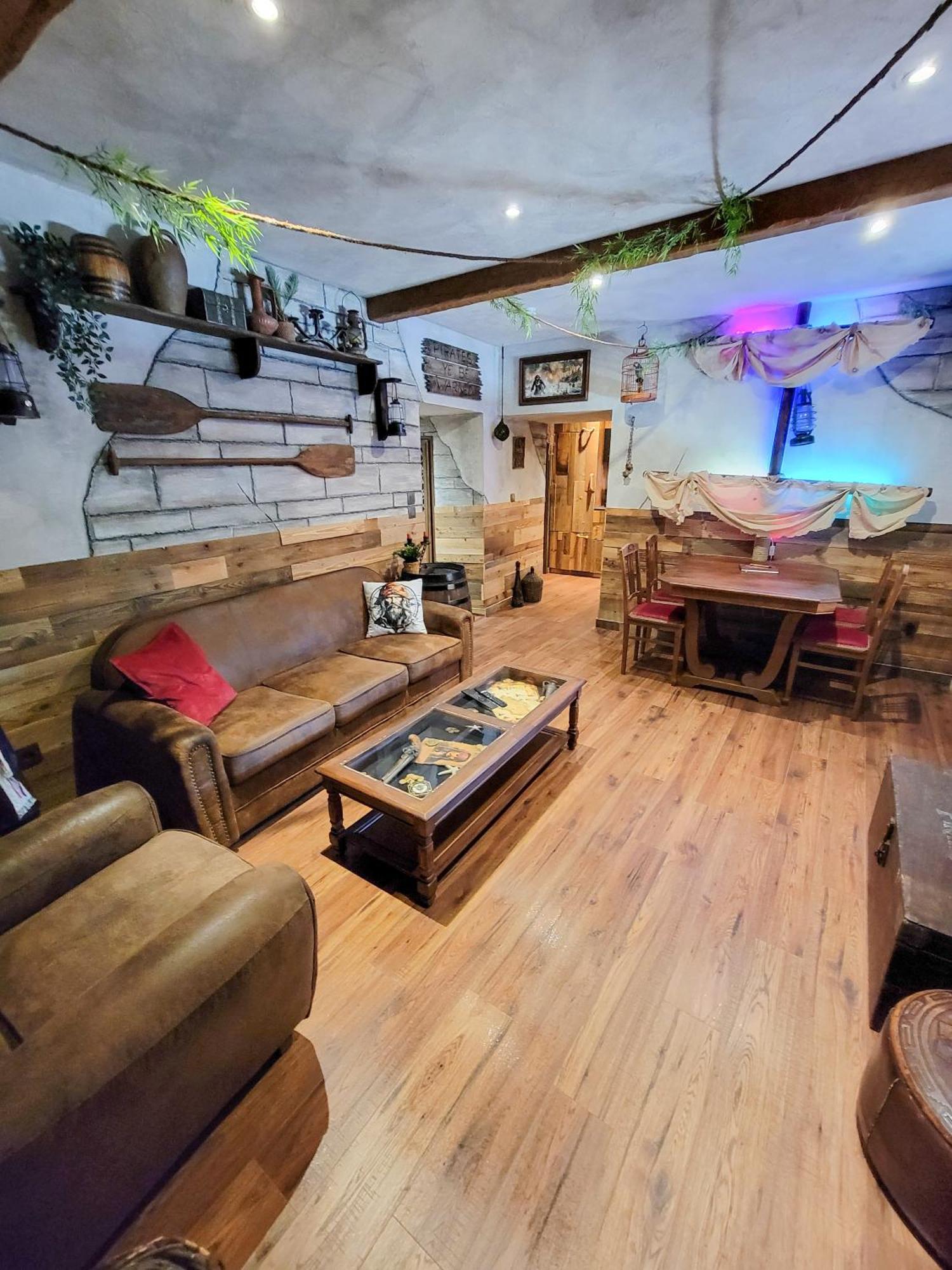 Le Repaire Des Pirates Logement Magique Sainte-Croix-en-Plaine المظهر الخارجي الصورة